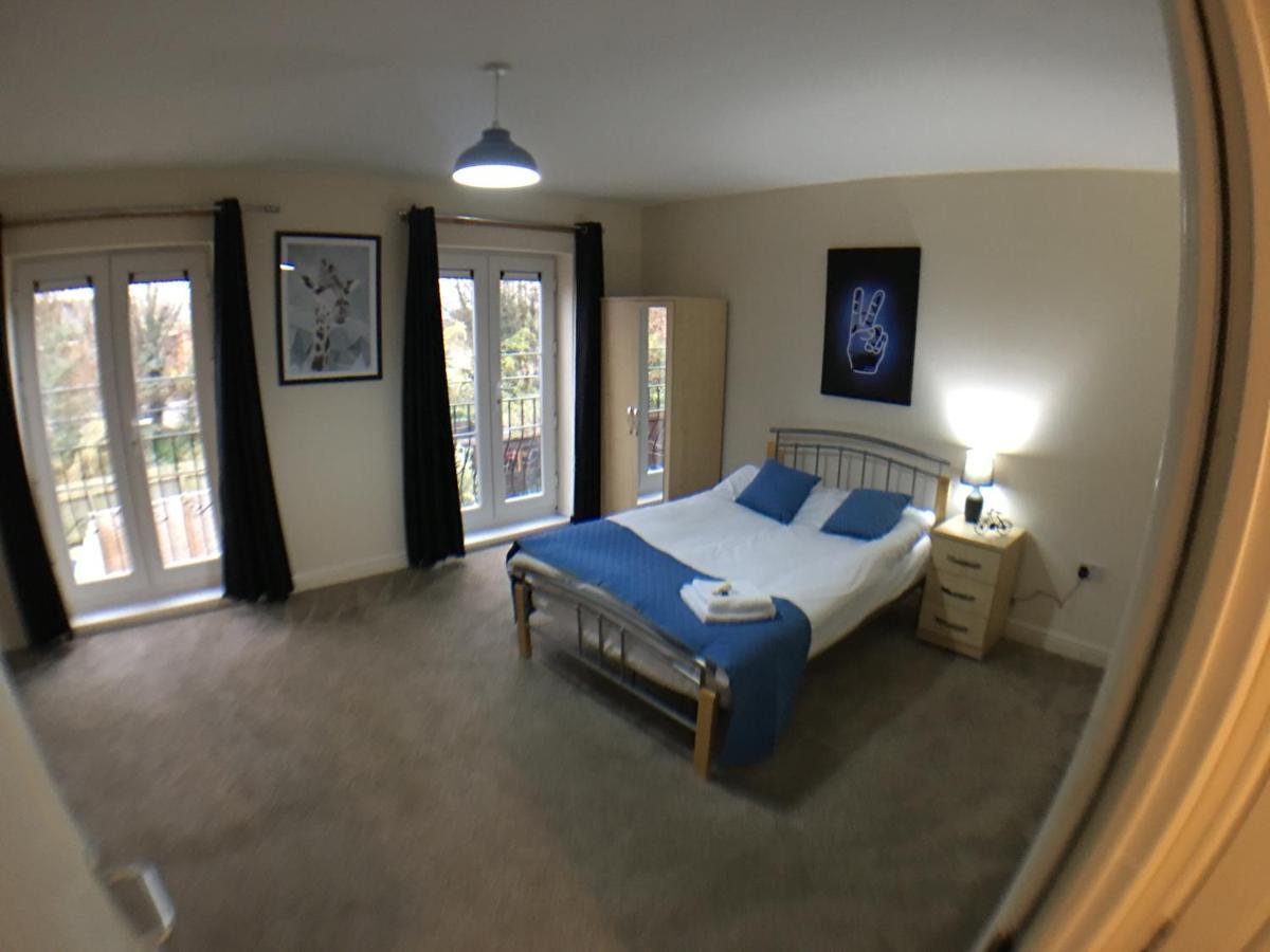 Very Large House, 6 Beds, 4 Bedrooms, 3 Bathrooms, 5 Smart Tv'S & Van Parking 보스턴 외부 사진