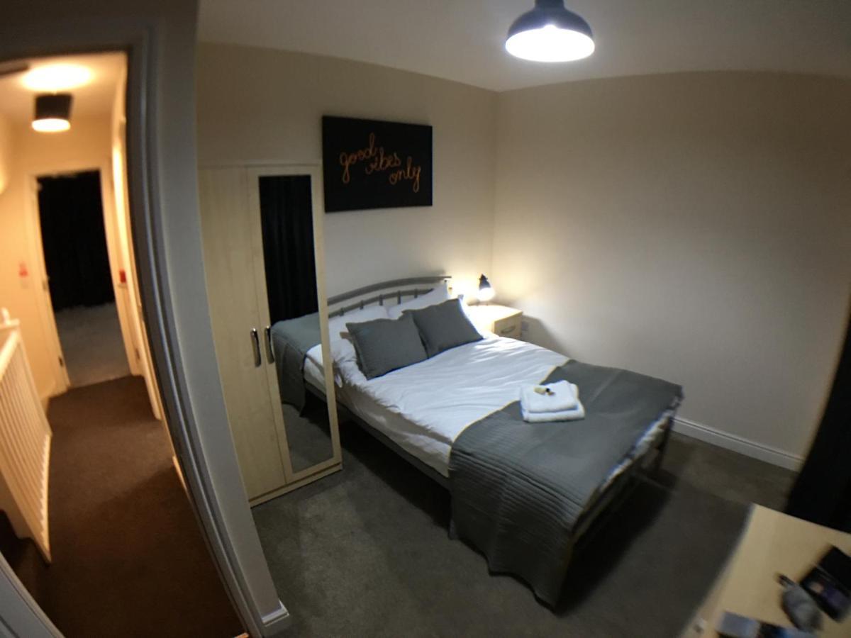 Very Large House, 6 Beds, 4 Bedrooms, 3 Bathrooms, 5 Smart Tv'S & Van Parking 보스턴 외부 사진